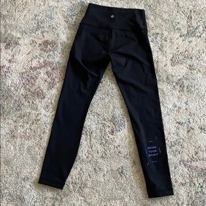 Lululemon Peloton Wunder Under Size 4